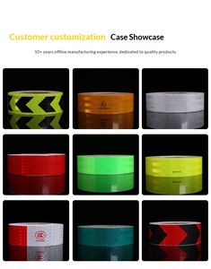 Nastro e Adesivi Riflettenti Rotondi Personalizzati Rosso e Bianco in PET ad Alta Resistenza Autoadesivi per la Sicurezza dell'Auto - Product Image 1