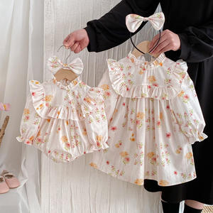 26 Vêtements pour bébé automne, Combinaison en coton à manches à volants et motif floral, Robe à manches longues pour filles, Tenue de <span class=keywords><strong>sœur</strong></span> style célébrité internet - Product Image 3