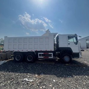 Camion benne lourd d'occasion SINOTRUK HOWO 8x4 12 roues 371 375 380HP Diesel pour travaux de terrassement en Afrique - Promotion - Product Image 4