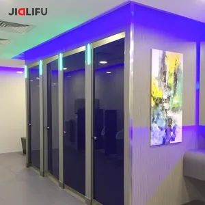 זכוכית קיר מחיצה לשירותים ציבוריים בשדה התעופה ג'יאליפו