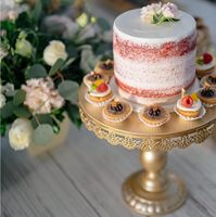 LANJO Élégant Présentoir à Gâteaux Détachable en Fer Doré, Ensemble de Présentation de Desserts, Support à Cupcakes à Plusieurs Niveaux, Plateau de Service pour Fruits, Bonbons et Donuts