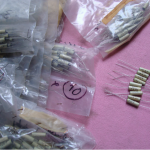 UK <span class=keywords><strong>ELPI</strong></span> Tin Film 400V 0.047UF 2% 7*21MM Pie de cobre sin detección Audio Condensador de guitarra de alta frecuencia - Product Image 3