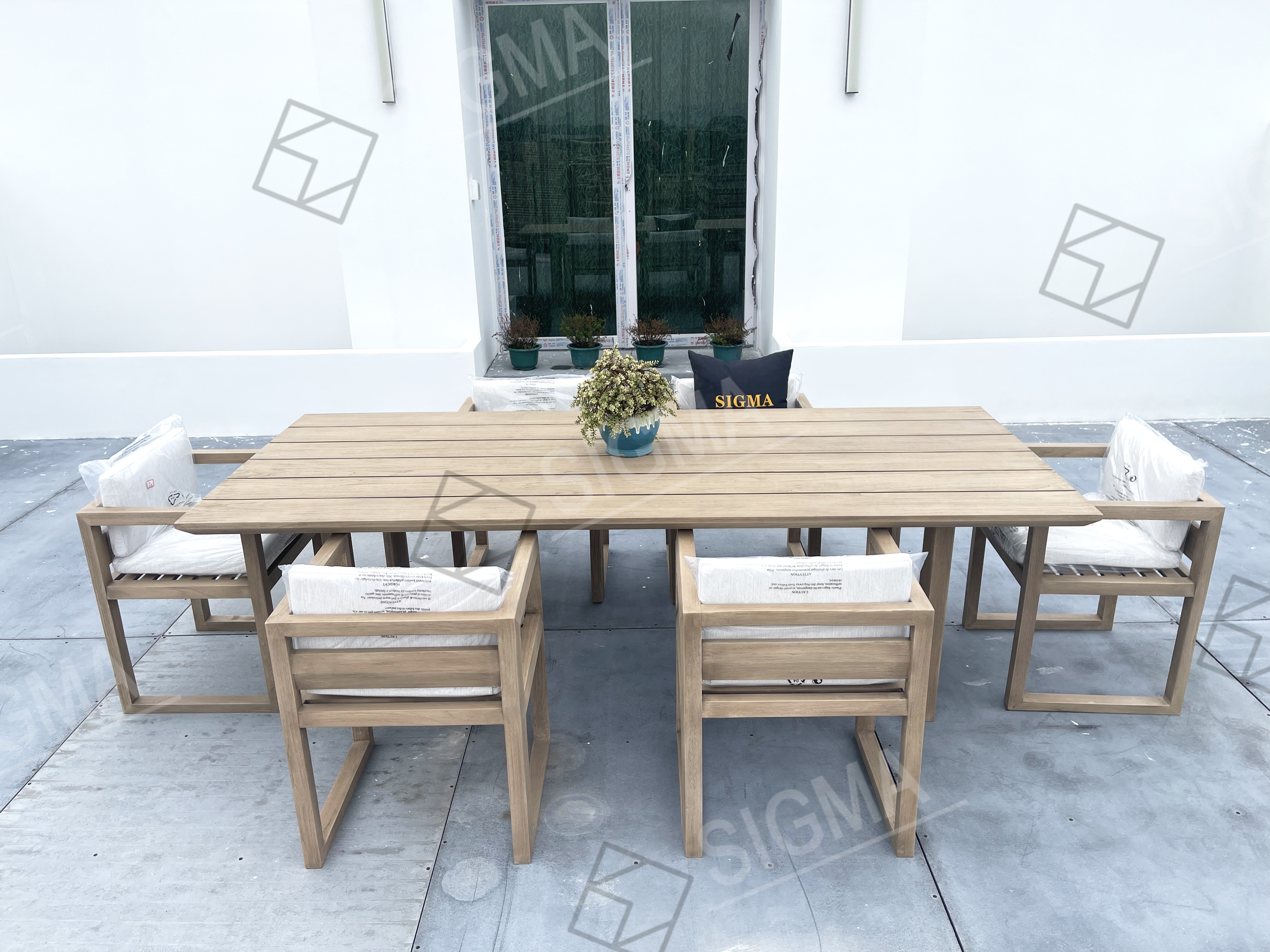 New All Weather Designer Minimalism Modern Outdoor Exterior Villa Patio Garden Villa Hotel Table Chair Set Furniture Dinning Set