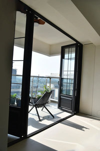 Pháp Phong Cách Hợp Kim Nhôm Cửa Trượt Kính Cho Phòng Khách Ban Công Treo Đường Sắt Gấp Hội Thảo Phân Vùng Cho Siêu Thị - Product Image 2