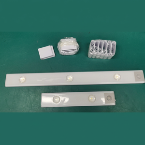 ไฟ LED อัจฉริยะพร้อมเซ็นเซอร์ PVC 20 ซม. 1 วัตต์ รูปทรงตาแมว ติดตั้งบนพื้นผิว สำหรับตู้  Ra85 ปรับอุณหภูมิสีและความสว่างได้ พร้อมสวิตช์ - Product Image 1