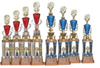 2024 élégant trophée à quatre colonnes en cristal peut personnaliser les cartes de fleurs de trophée au bas du trophée, impression de feuille d'or