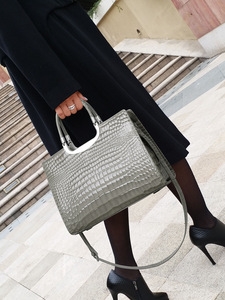New Fashion Designer Crossbody Bags High Quality Genuine <b>Leather</b> Shoulder Messenger Bag Casual Totes Women Handbags and <b>Purses</b> - Product Image 3