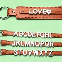 [Lettres Alphanumériques Dorées en PVC] Porte-clés en Similicuir PU, Breloque de Téléphone pour Couples, Personnalisable DIY