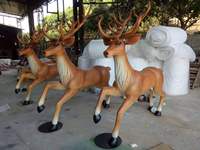 Statue de renne de Noël en fibre de verre blanche grandeur nature de 200 cm, sculpture moderne de renne pour hall d'hôtel, centre commercial, décoration artistique de vacances