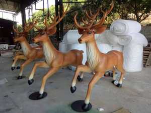 Estatua de Ciervo Grande de Fibra de Vidrio Blanca, Decoración para Escenarios Festivos, Adorno para Vestíbulo de Hotel, Instalación Artística Geométrica, Escultura de Reno - Product Image 2