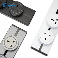 Prise murale de bureau étanche et anti-poussière sur rail avec USB-C et mise à la terre standard