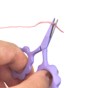 Nouveautés : Ciseaux miniatures en acier inoxydable couleur macaron, durables, avec broderie florale et chaîne colorée, outils <span class=keywords><strong>de</strong></span> broderie DIY - Product Image 4