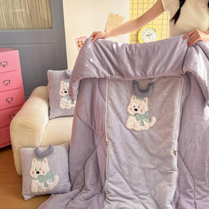 MM Winter-Herbst Milchvlies Applikation Stickerei Frischer Stil 2-in-1 Kissen-Klimaanlage-Decke Maßgefertigte Dicke Warme Geschenkdecke für Zuhause - Product Image 5