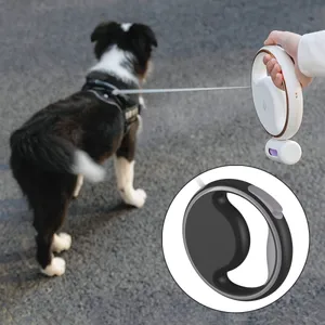 Dispenser accessori per animali domestici illuminano guinzagli retrattili per cani all'aperto con borsa per cacca leggera