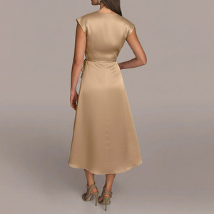 Abito in Raso Monocolore Senza Maniche Stile Socialite Elegante per Serate ed Eventi Nuziali, Nuova Collezione Estate 2026 - Product Image 3