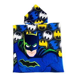 Accappatoio con Cappuccio in Microfibra Super Morbida per Bambini e Bambine, Stampa Cartone Animato, Indossabile e Assorbente per Uso Quotidiano - Product Image 5