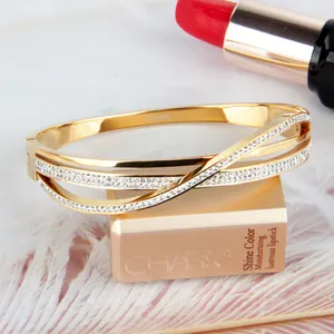 Aksesoris Perhiasan Hadiah Pesta Wanita Kualitas Tinggi Grosir Berlian Bentuk S Gelang Emas Baja Tahan Karat untuk Wanita