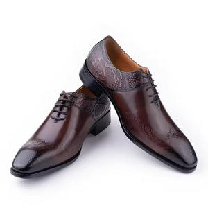 Nuevos zapatos Oxford de cuero personalizados color moca para conducir - hechos a mano con cordones formales y punta en pico. Zapatos de vestir y Oxford. - Product Image 2
