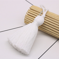 E-magic Factory Vente en gros Ventes chaudes Haute qualité 11CM Accessoire en cordon de satin à pompon  Options de couleurs variées