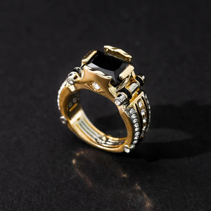 ZhuQian Großhandel Legierung Vergoldete Zweifarbige Elite-Temperament Herrenringe Party Klassisch Punk <span class=keywords><strong>Retro</strong></span> Quadratisch Schwarzer Zirkon Schmuck - Product Image 4