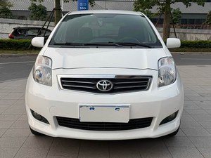 Toyota Yaris 1.6L Automático Hatchback Usado de 2011 – Auto Compacto Japonés Confiable, Excelente Economía de Combustible para Conducción Urbana - Product Image 2