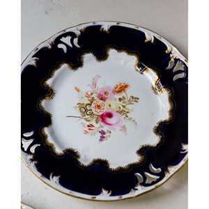 Juego de Platos de Cerámica Pintados a Mano con Flores Modernas de Gabriella P., Diseño Personalizable, Platos para Cena, Platos para Ensalada, Platos para Parejas, para Hoteles - Product Image 5