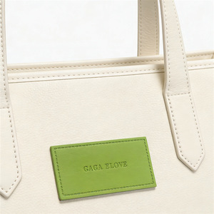 Étiquette en cuir Youjia, étiquette en relief personnalisée pour vêtements, textiles de maison, habillement - Product Image 1