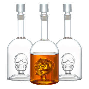 <span class=keywords><strong>Bouteille</strong></span> <span class=keywords><strong>de</strong></span> <span class=keywords><strong>whisky</strong></span> crâne faite à la main <span class=keywords><strong>de</strong></span> qualité supérieure avec bouchon scellé Carafe en verre borosilicate 750ml, rhum, Gin, Tequila, cadeau <span class=keywords><strong>de</strong></span> vacances - Product Image 1