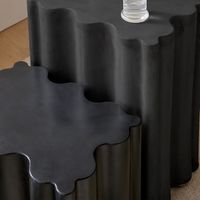 Bon pour les gens, bon pour la planète Construit pour durer même à l'extérieur Designs Table d'appoint Cloud Table d'appoint