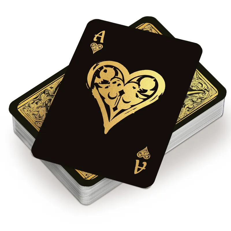 कस्टम नई गुणवत्ता प्लास्टिक pvc पोकर चिकनी वाटरप्रूफ गोल्ड प्लेटेड रचनात्मक उपहार टिकाऊ पोकर खेल कार्ड