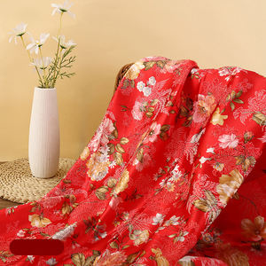 Tissu de brocade <span class=keywords><strong>vert</strong></span> en <span class=keywords><strong>satin</strong></span> de soie douce de 150cm de largeur pour robes - Product Image 4