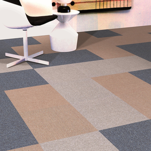 Dalles <span class=keywords><strong>de</strong></span> moquette commerciales <span class=keywords><strong>de</strong></span> luxe en jacquard antidérapantes, écologiques, imperméables, puzzle, modernes, <span class=keywords><strong>bitume</strong></span>, 50x50cm, <span class=keywords><strong>prix</strong></span> d'usine - Product Image 6
