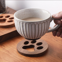 Sous-verres en bois massif au design moderne et original en forme de patte de chat, pour hôtels et restaurants (vente en gros)