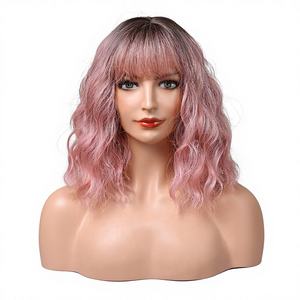 Perruques synthétiques courtes bouclées de haute qualité, résistantes à la chaleur, <span class=keywords><strong>avec</strong></span> <span class=keywords><strong>frange</strong></span>, rose, marron, orange, pour femmes, vente en gros - Product Image 1