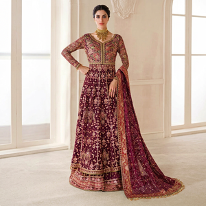 Robe Anarkali longue brodée de couleur bordeaux avec dupatta, tenue traditionnelle pakistanaise pour mariage - Product Image 1