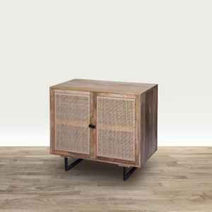 Mueble de Salón Moderno de 35 Pulgadas Hecho a Mano con 2 Puertas de Mimbre, Patas de Hierro Negro y Marco de Madera de Mango Natural Marrón - Product Image 3