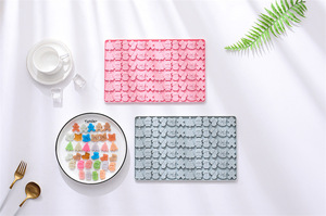 Moldes de Silicona para Pastel con Diseño Navideño de 72 Cavidades, Reutilizables, de Grado Alimenticio, Lindos Moldes Magnéticos de Silicona para Chocolate, Dulces y Hielo - Product Image 2