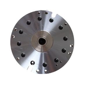 Mandril Neumático MO-08 de Taiwán Qiandao, Mandril de Acero para Torno, Cilindro Incorporado para Sujeción - Product Image 2