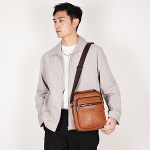 Sac messager pour homme tendance, grande capacité, sac bandoulière décontracté, sac à bandoulière léger pour homme avec sangle réglable - Product Image 4