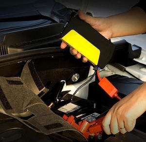 Мощный 50800 мАч Универсальный 12 В <span class=keywords><strong>Jp16</strong></span> стартер для автомобиля мотоцикла грузовика 600А пиковый ток многофункциональный светодиодный свет воздуха - Product Image 2