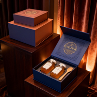 Boîte d'emballage de luxe en carton rigide pour ensemble de pots de miel avec fermeture magnétique, matériaux recyclés, design personnalisable pour offrir en cadeau