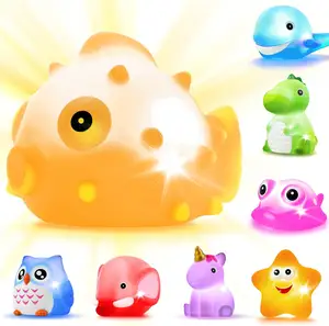 2024 새로운 목욕 장난감 조명 떠 다니는 고무 동물 장난감 세트 깜박이는 색상 변경 물 아기 유아 어린이 유아