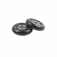 6x35x11mm negro POM recubierto 626RS rodamiento de acero cromado revestimiento Circular puerta ventana rodillo rueda de polea de plástico OEM