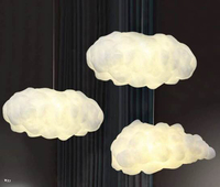 Dekorasi Langit-langit Lampu Gantung Awan Putih Mengambang Kreatif untuk Acara Pernikahan Hotel