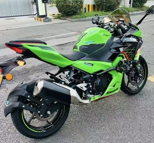 Kawasaki <span class=keywords><strong>Ninja</strong></span> <span class=keywords><strong>400</strong></span> ABS KRT Edition Sportbike Exportation mondiale avec une vitesse maximale de plus de 80 km/h et une cylindrée de 50 à 2000 cm³ - Product Image 3