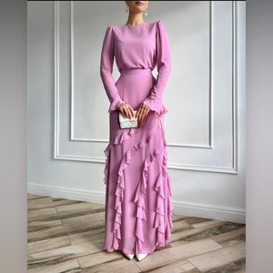 Ensemble de soirée 2 pièces haut de gamme pour femme : haut à manches longues et jupe longue ajustée à volants - Tendance - Product Image 1
