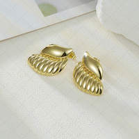 Boucles d'Oreilles Goutte d'Eau à Filetage Lisse en Acier Inoxydable Vintage Minimaliste Antirouille Accessoires Bijoux pour Femmes Élégants