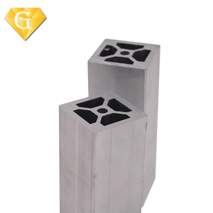 Tubulação de alumínio quadrada personalizada com cantos reforçados para estrutura de montagem do painel <span class=keywords><strong>solar</strong></span> - Product Image 1