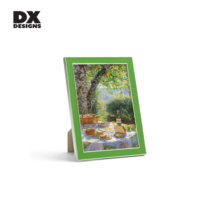 Bingkai Foto Logam Berlapis Email Merah Muda Hijau Modern Mewah Desain DX, Bingkai Foto Minimalis dari Paduan Aluminium untuk Meja, Hadiah Pernikahan