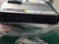 ThinkSystem SR650 V2 Rack-Server mit Intel Xeon Prozessoren der 3. Generation und 32x DDR4 RAM-Steckplätzen